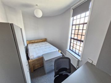 Bath Inn, Robin Hood Street